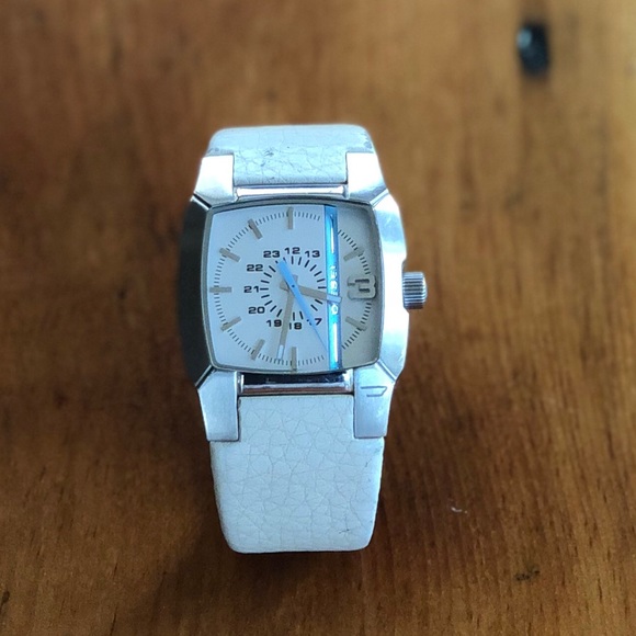 Diesel White Leather Watch - Picture 1 of 4